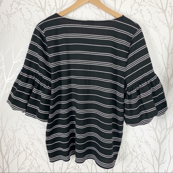 CALVIN KLEIN Balloon Sleeve Blk / White Stripe Top - Picture 4 of 10
